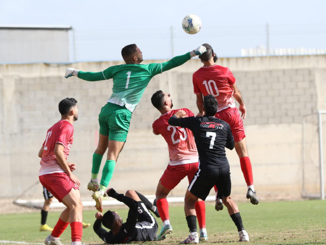 באקה נעצרה בעמק (וואסים מואסי)